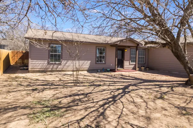 $294,800 | 6257 River Oaks Drive, Kingsland, TX 78639
