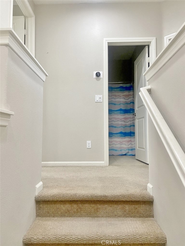 44011 Rivo Court Temecula, CA 92592 - Photo 17 of 39 a view of entryway