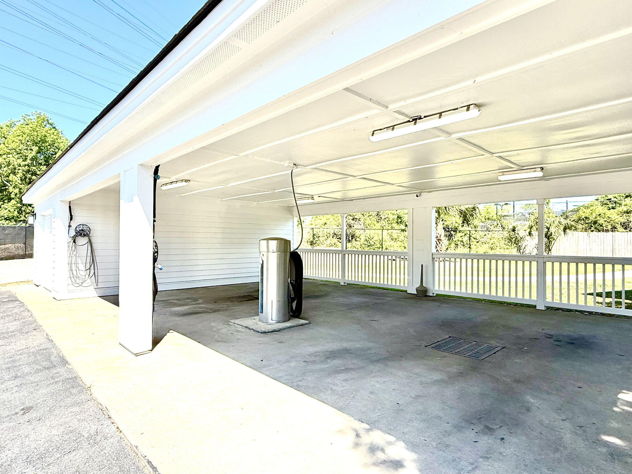 1925 Chatelain Way Mount Pleasant, SC 29464 - Photo 41 of 45 Car Wash