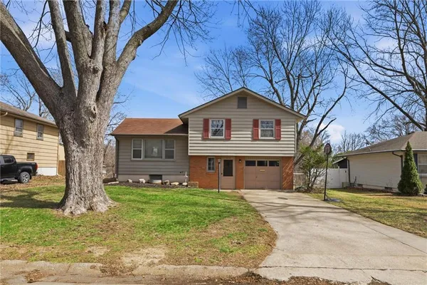 $195,000 | 3527 South Adams Avenue, Independence, MO 64055