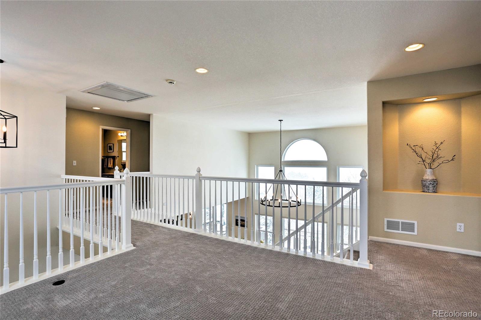 822 Rabbit Run Drive Golden, CO 80401 - Photo 12 of 34