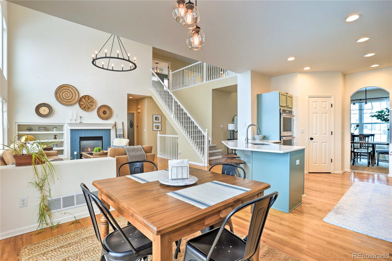 822 Rabbit Run Drive Golden, CO 80401 - Photo 7 of 34