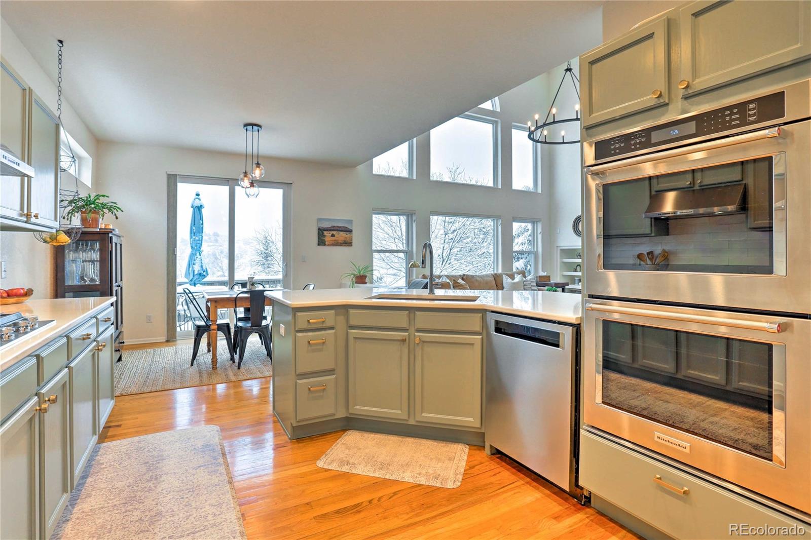 822 Rabbit Run Drive Golden, CO 80401 - Photo 9 of 34