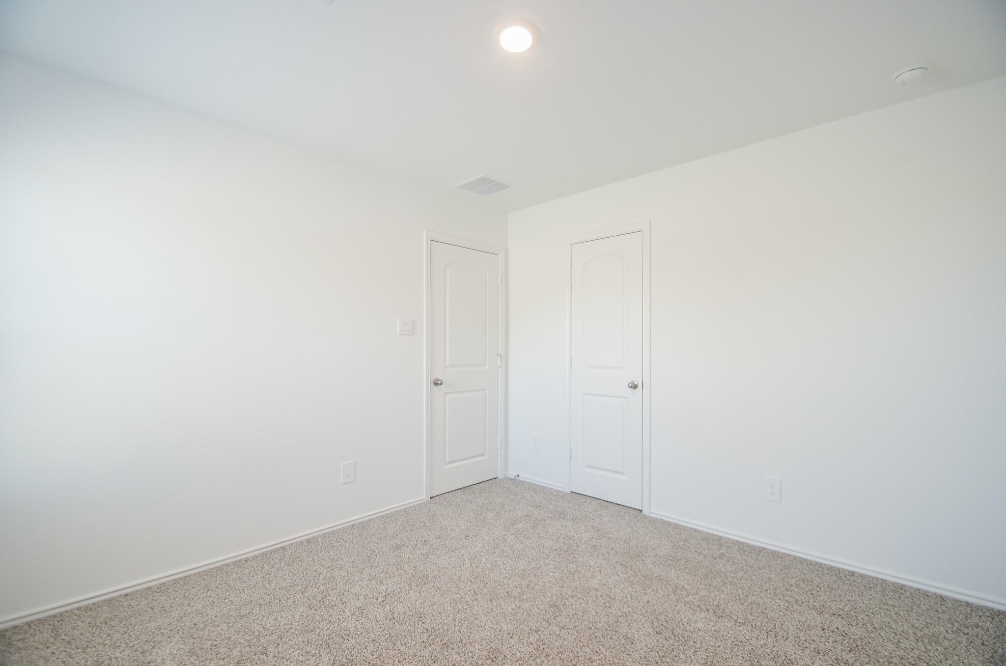 5778 Shannon Valley Drive Spring, TX 77373 - Photo 11 of 32