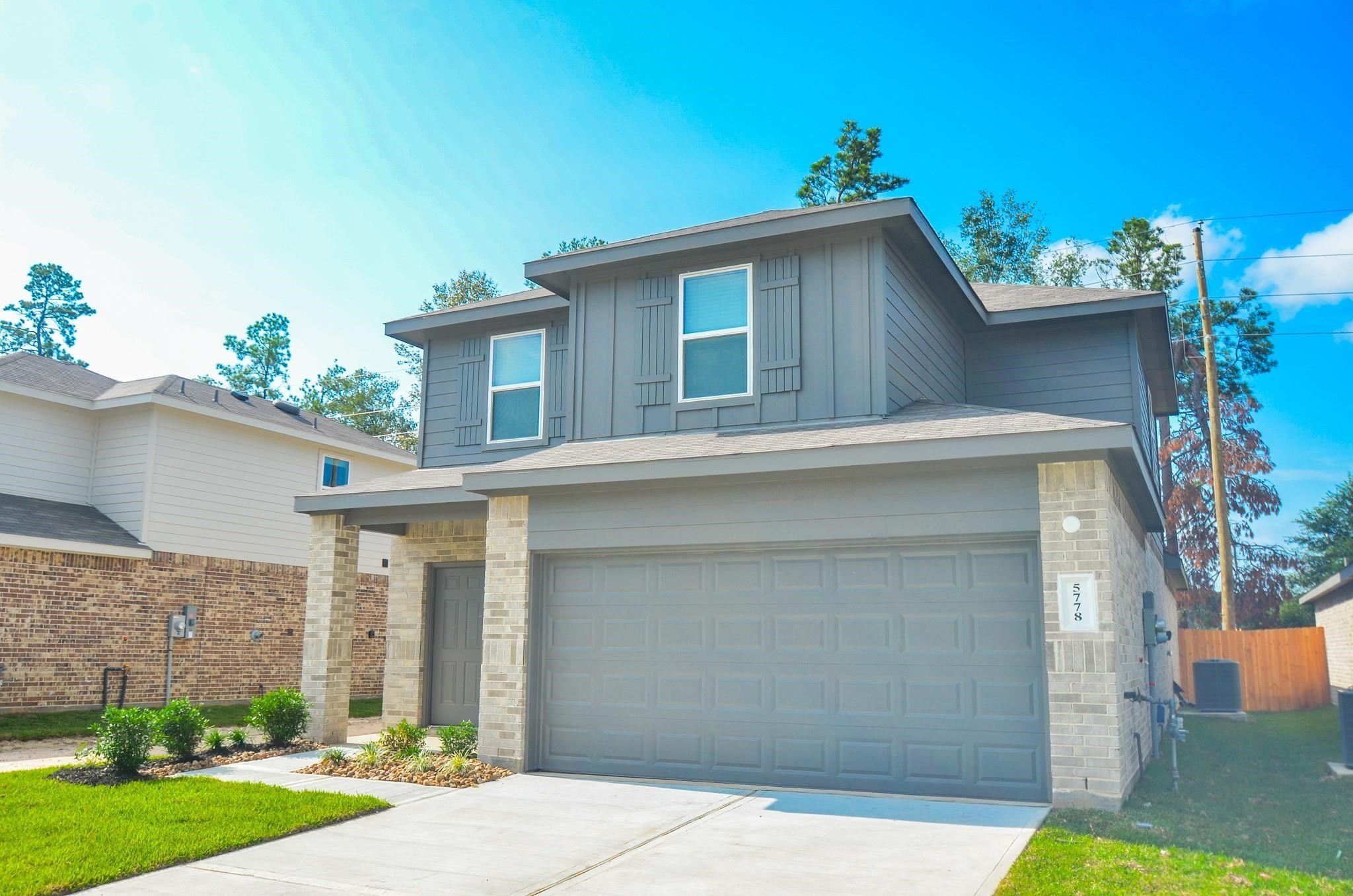 5778 Shannon Valley Drive Spring, TX 77373 - Photo 2 of 32