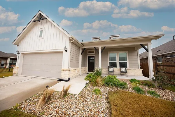 $2,600 | 111 Samuel Blair Pass, Bastrop, TX 78602