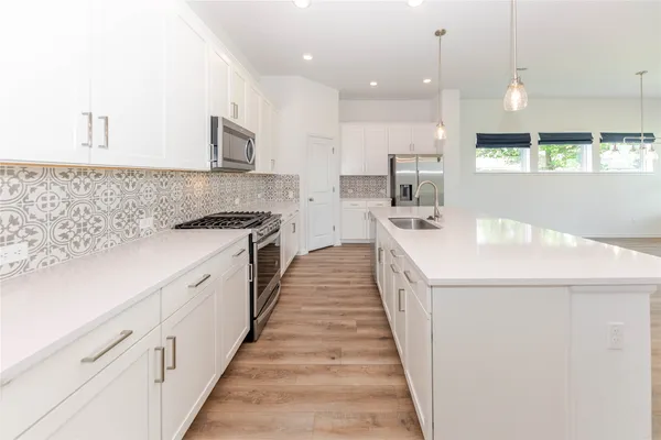 $2,600 | 111 Samuel Blair Pass, Bastrop, TX 78602