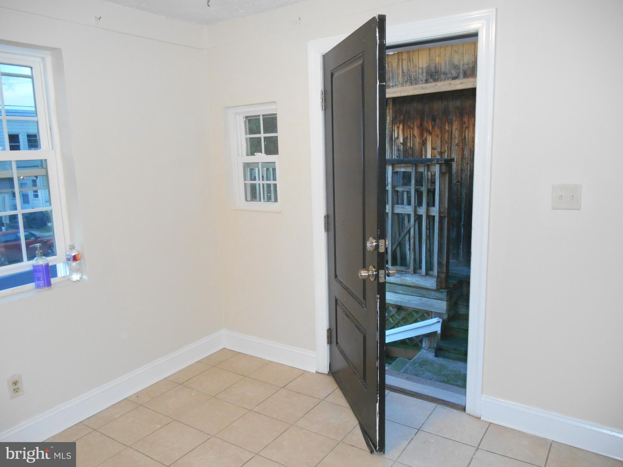 6908 Guilford Road Upper Darby, PA 19082 - Photo 8 of 45 Main Entrance From Inside