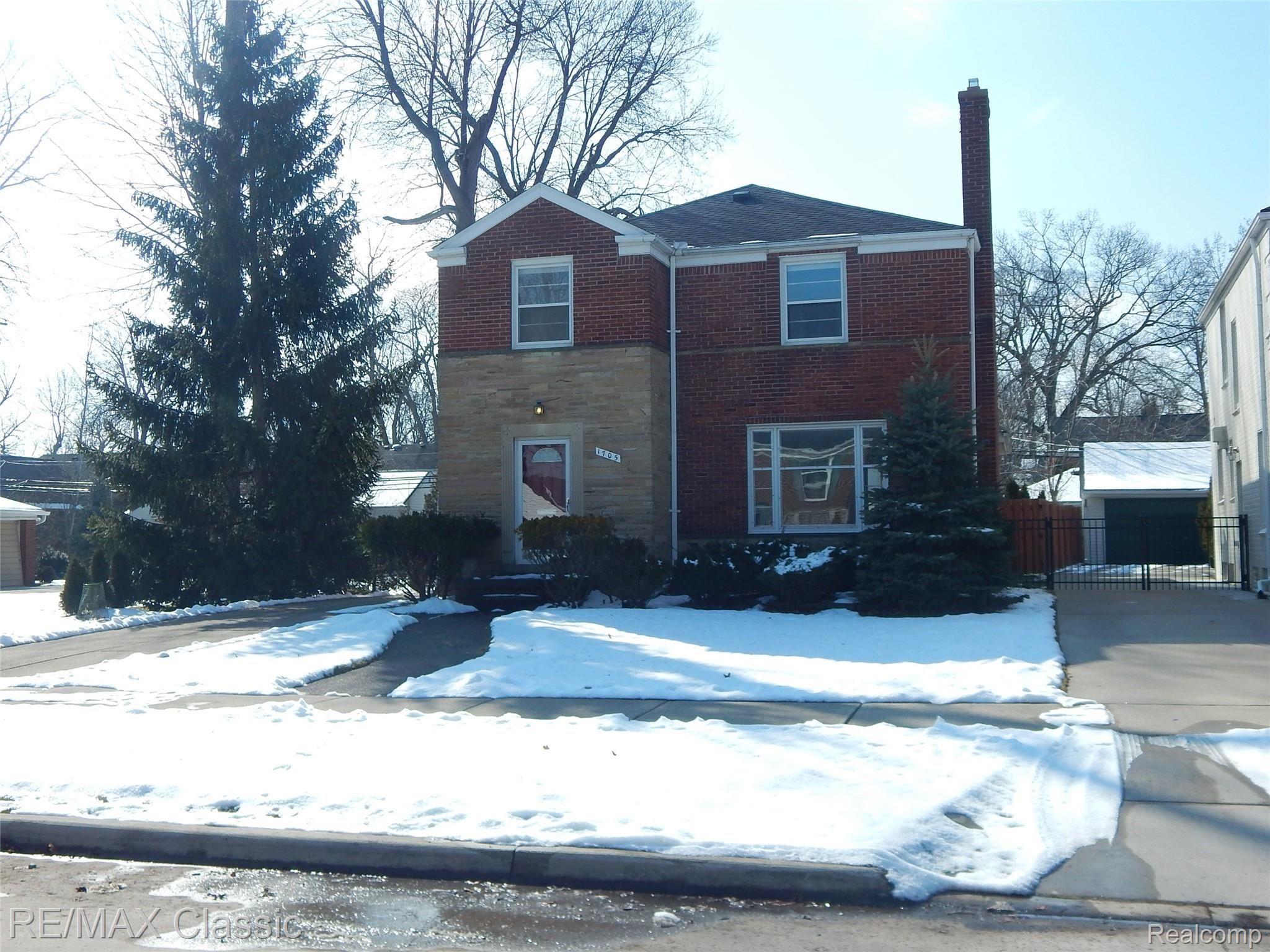 1705 Broadstone Road Grosse Pointe, MI 48236 - Photo 1 of 31 DSCN4710.JPG