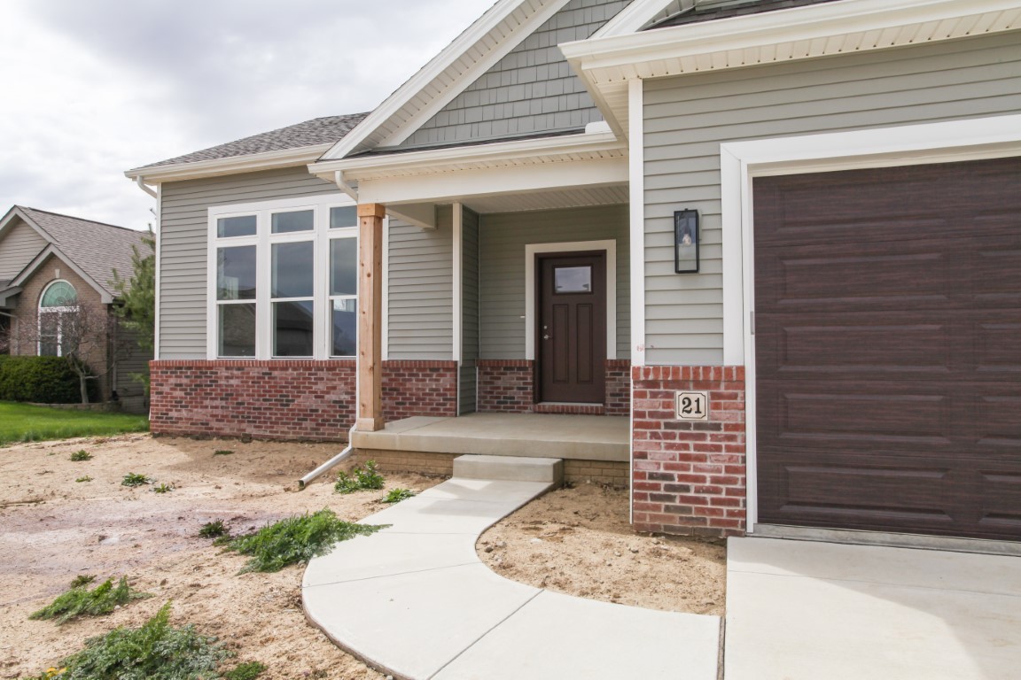 21 Fedor Circle Bloomington, IL 61705 - Photo 40 of 40 a front view of a house