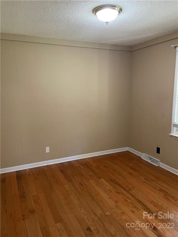 250 Sandifer Road York, SC 29745 - Photo 8 of 43