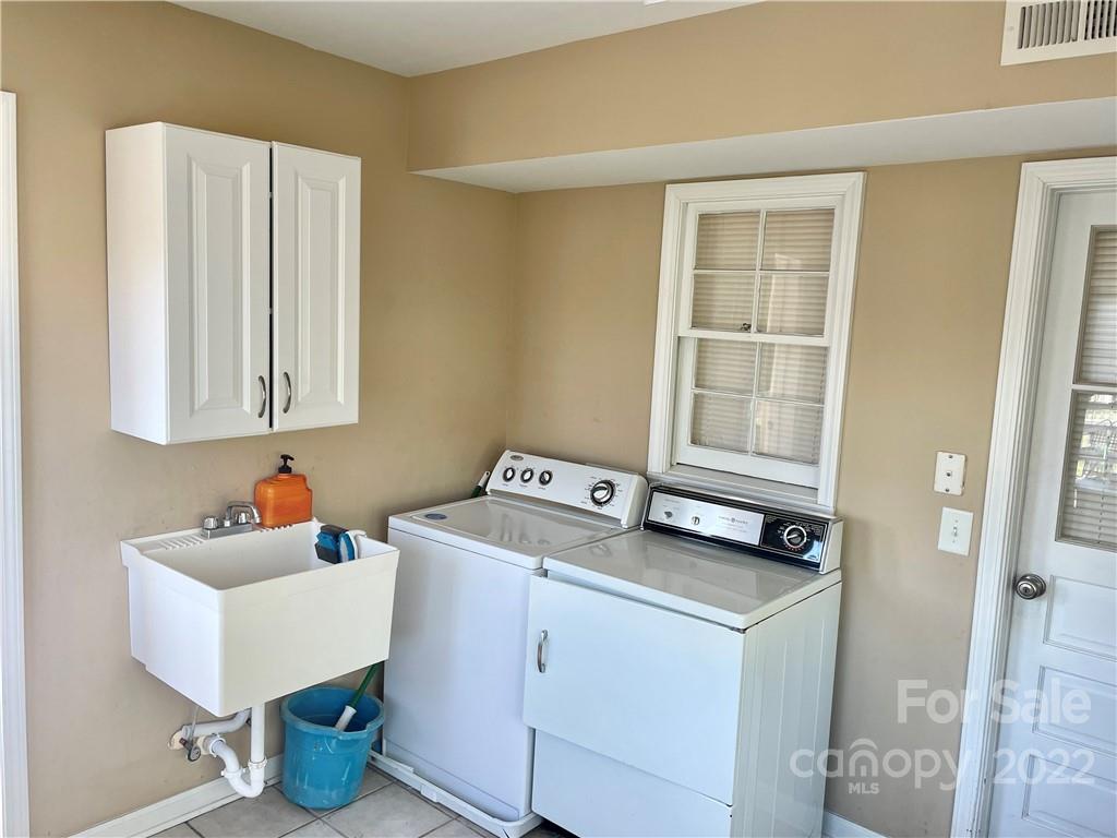 250 Sandifer Road York, SC 29745 - Photo 10 of 43