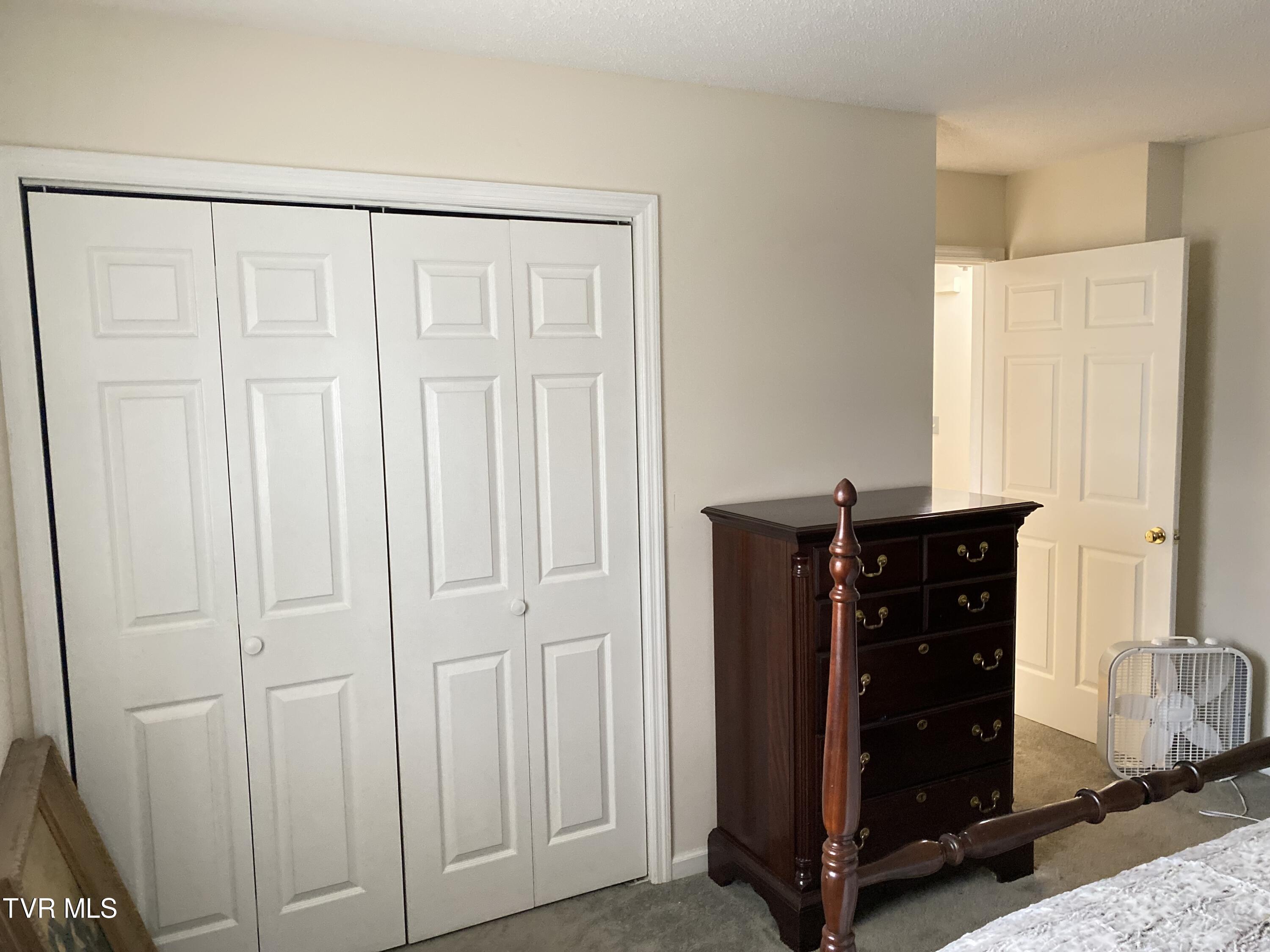 2700 Indian Ridge Road, Unit 27 Johnson City, TN 37604 - Photo 6 of 36 IMG_2249
