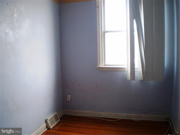 2821 Disston Street Philadelphia, PA 19149 - Photo 12 of 16