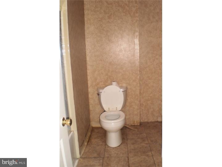 2821 Disston Street Philadelphia, PA 19149 - Photo 14 of 16