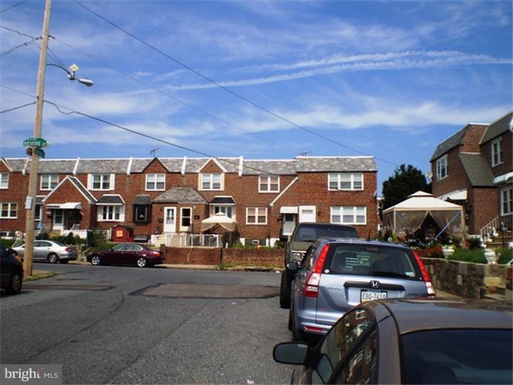 2821 Disston Street Philadelphia, PA 19149 - Photo 3 of 16