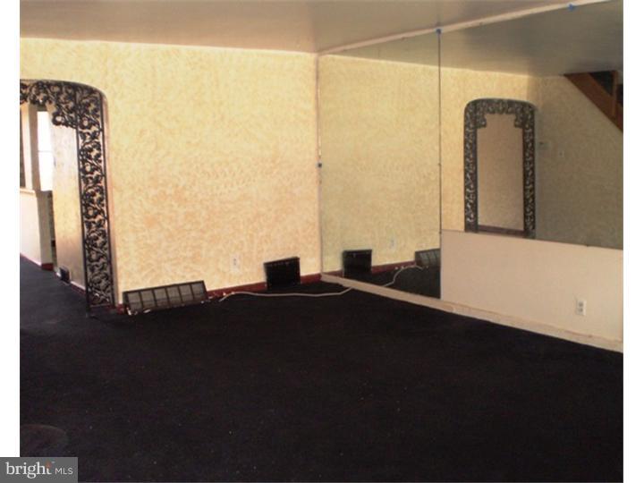 2821 Disston Street Philadelphia, PA 19149 - Photo 5 of 16