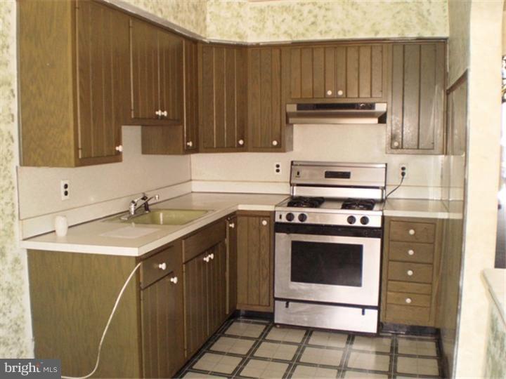 2821 Disston Street Philadelphia, PA 19149 - Photo 7 of 16