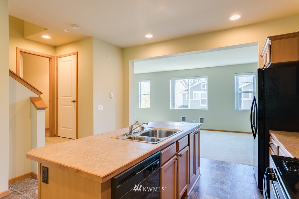 10625 Ross Road, Unit C Bothell, WA 98011 - Photo 5 of 22 Gallery Image 5