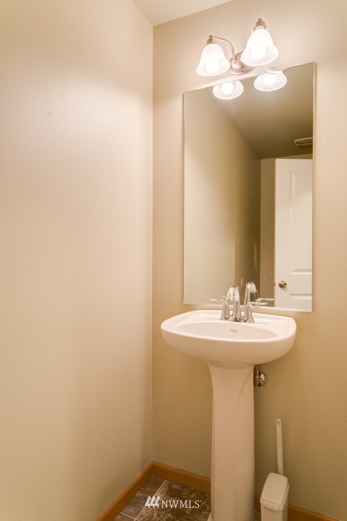 10625 Ross Road, Unit C Bothell, WA 98011 - Photo 8 of 22 Gallery Image 8