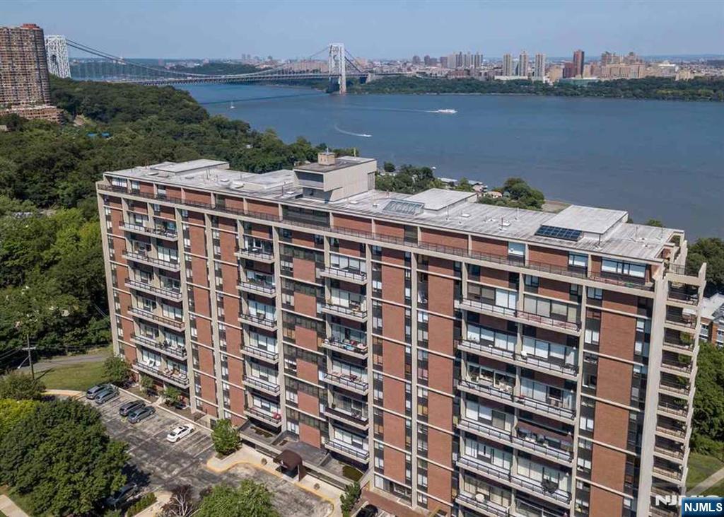4 Horizon Road, Unit 1210 Fort Lee, NJ 07024 - Photo 2 of 29