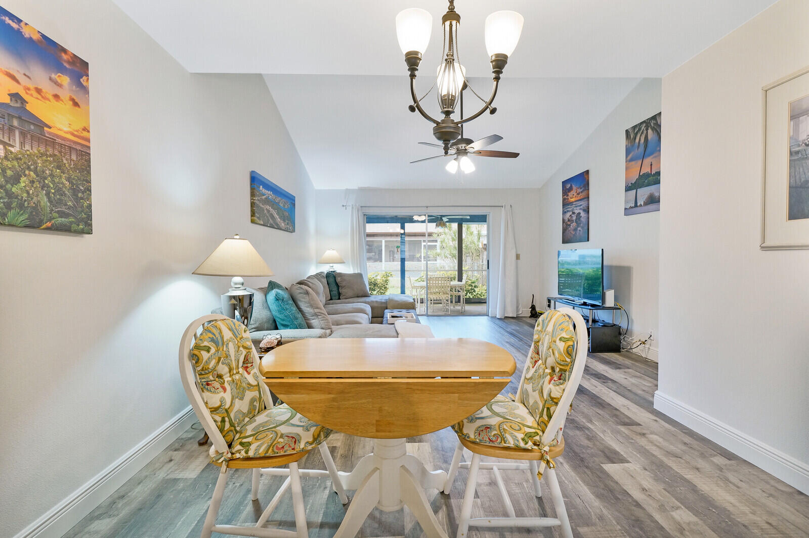 113 Pinewood Court Jupiter, FL 33458 - Photo 8 of 26 Dining Area