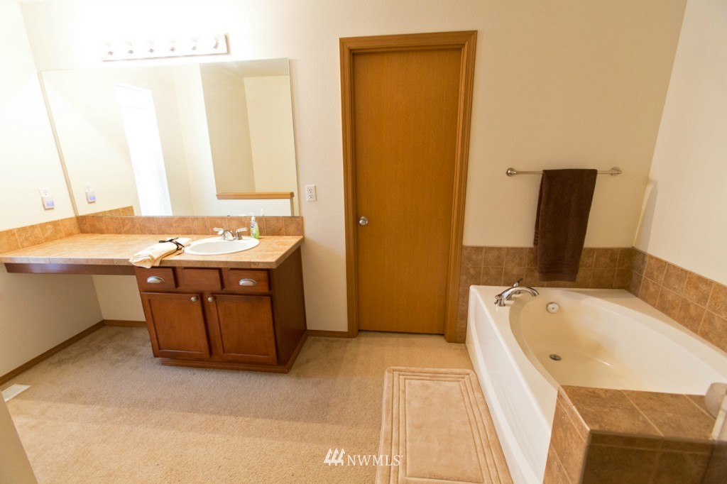 282 Index Place Southeast Renton, WA 98056 - Photo 13 of 14