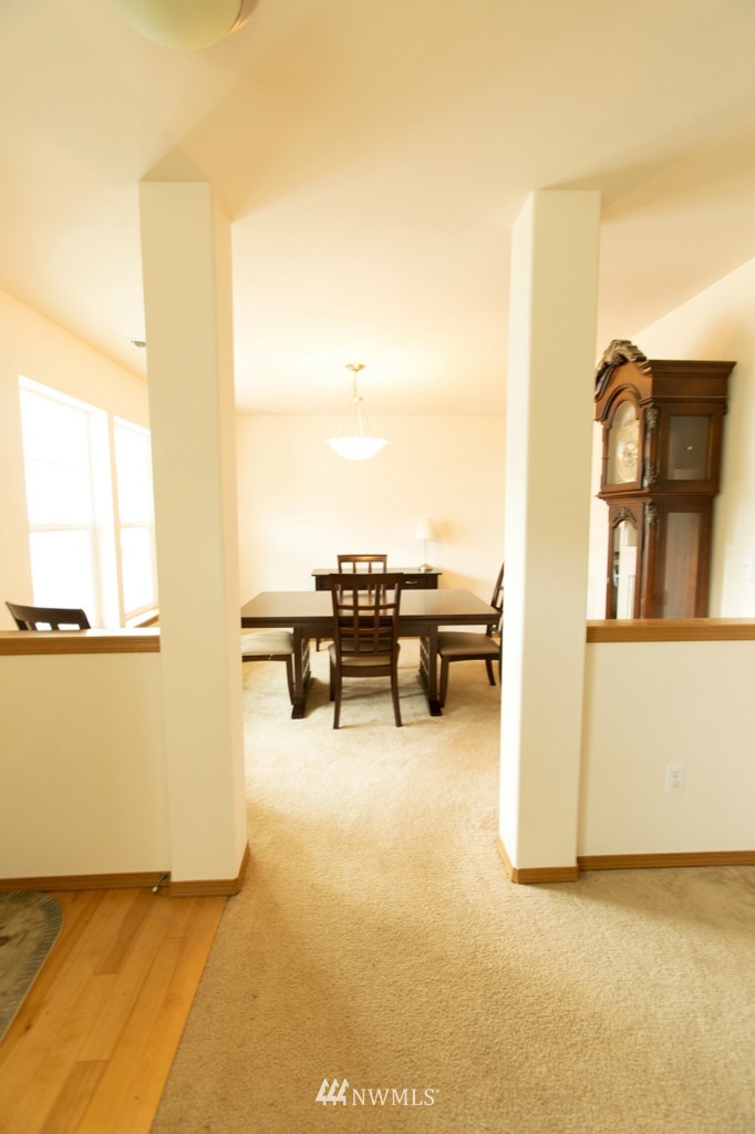 282 Index Place Southeast Renton, WA 98056 - Photo 3 of 14
