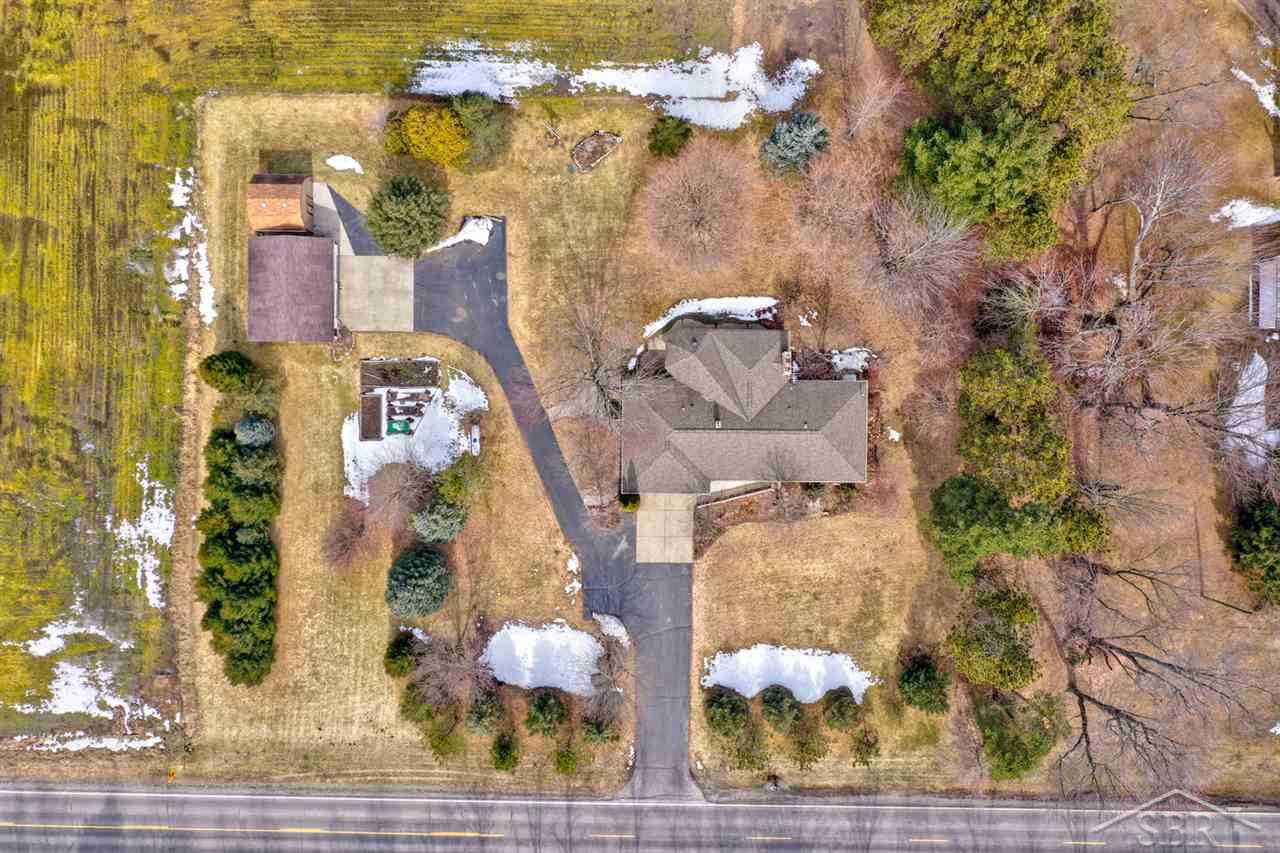 13860 Frost Road Hemlock, MI 48626 - Photo 49 of 54 50035987-48.JPG
