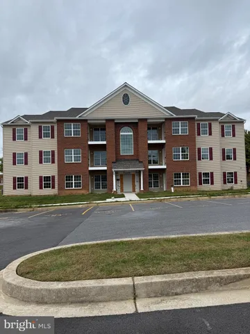 $334,900 | 820 Wembley Drive, Unit 2A, Hampstead, MD 21074