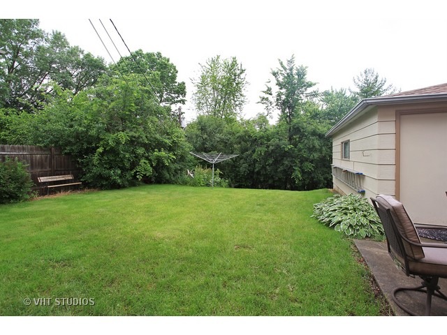 1009 Whitfield Road Northbrook, IL 60062 - Photo 14 of 15