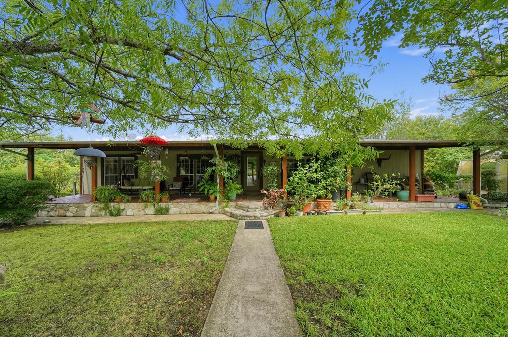 201 Sierra Road Kerrville, TX 78028 - Photo 4 of 69 Gallery Image 4