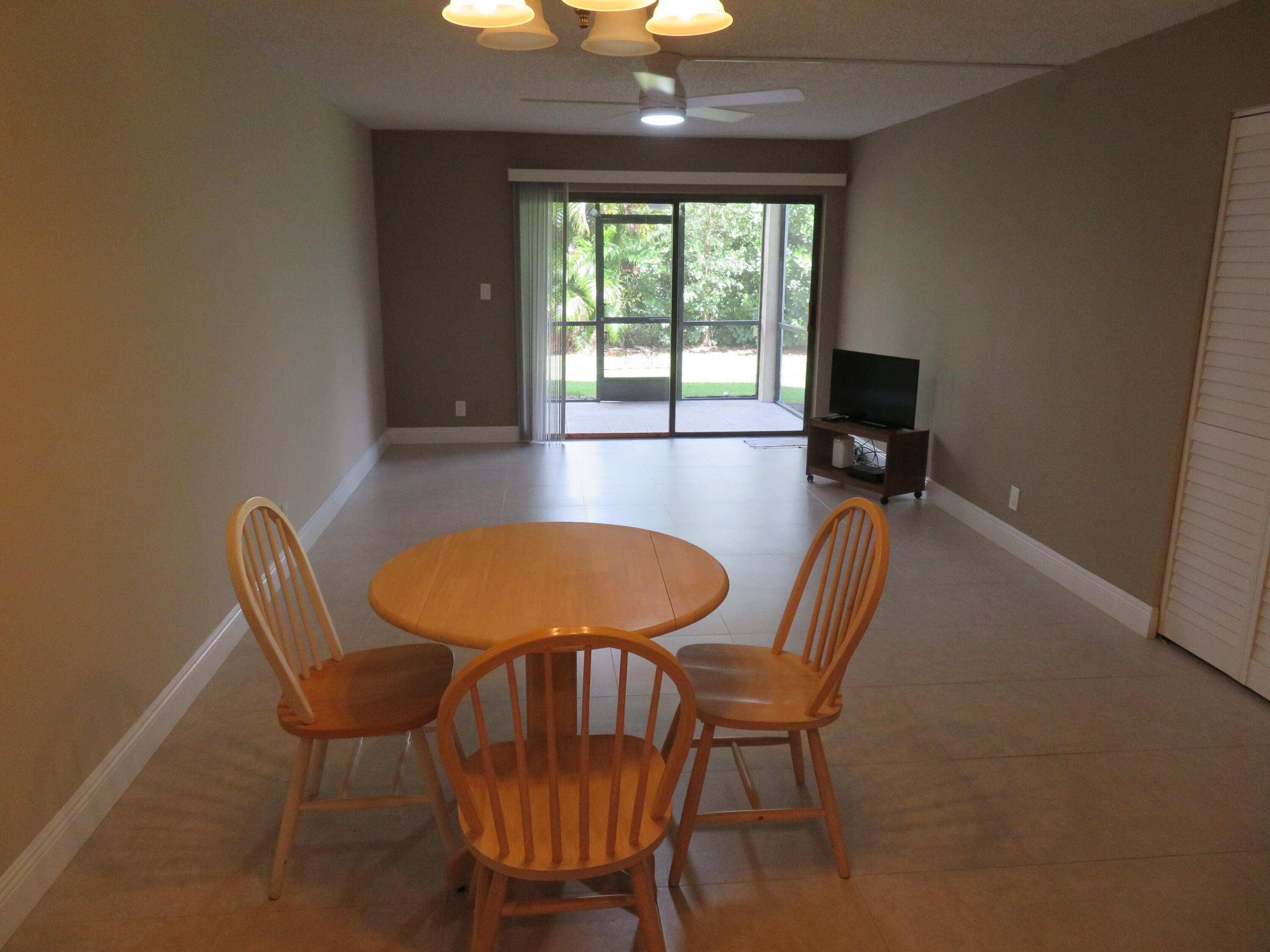 9233 Southwest 8th Street, Unit 122 Boca Raton, FL 33428 - Photo 27 of 44 47_9233-122_DR-LR