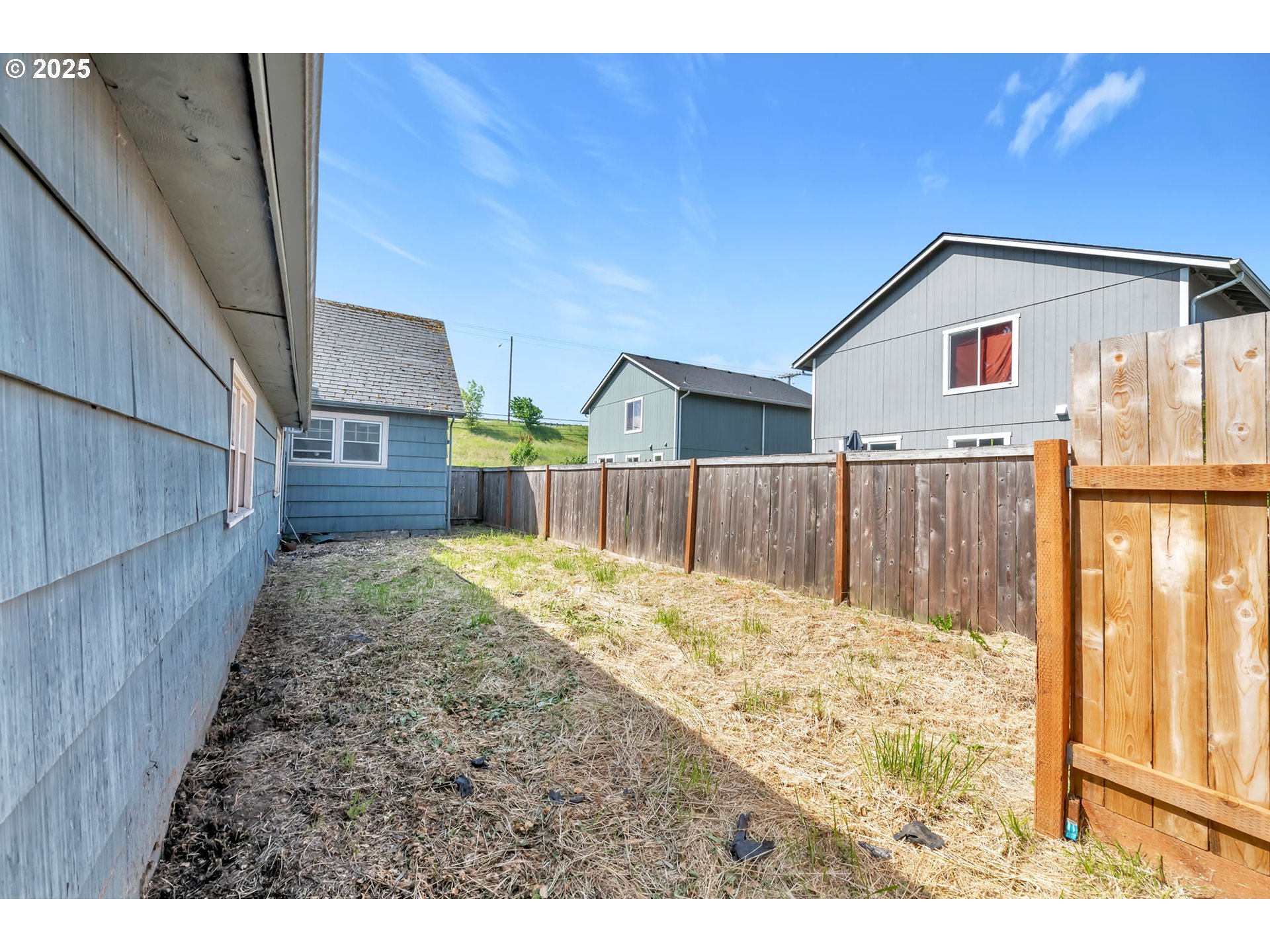1325 Maxwell Road Eugene, OR 97404 - Photo 7 of 9 Gallery Image 7