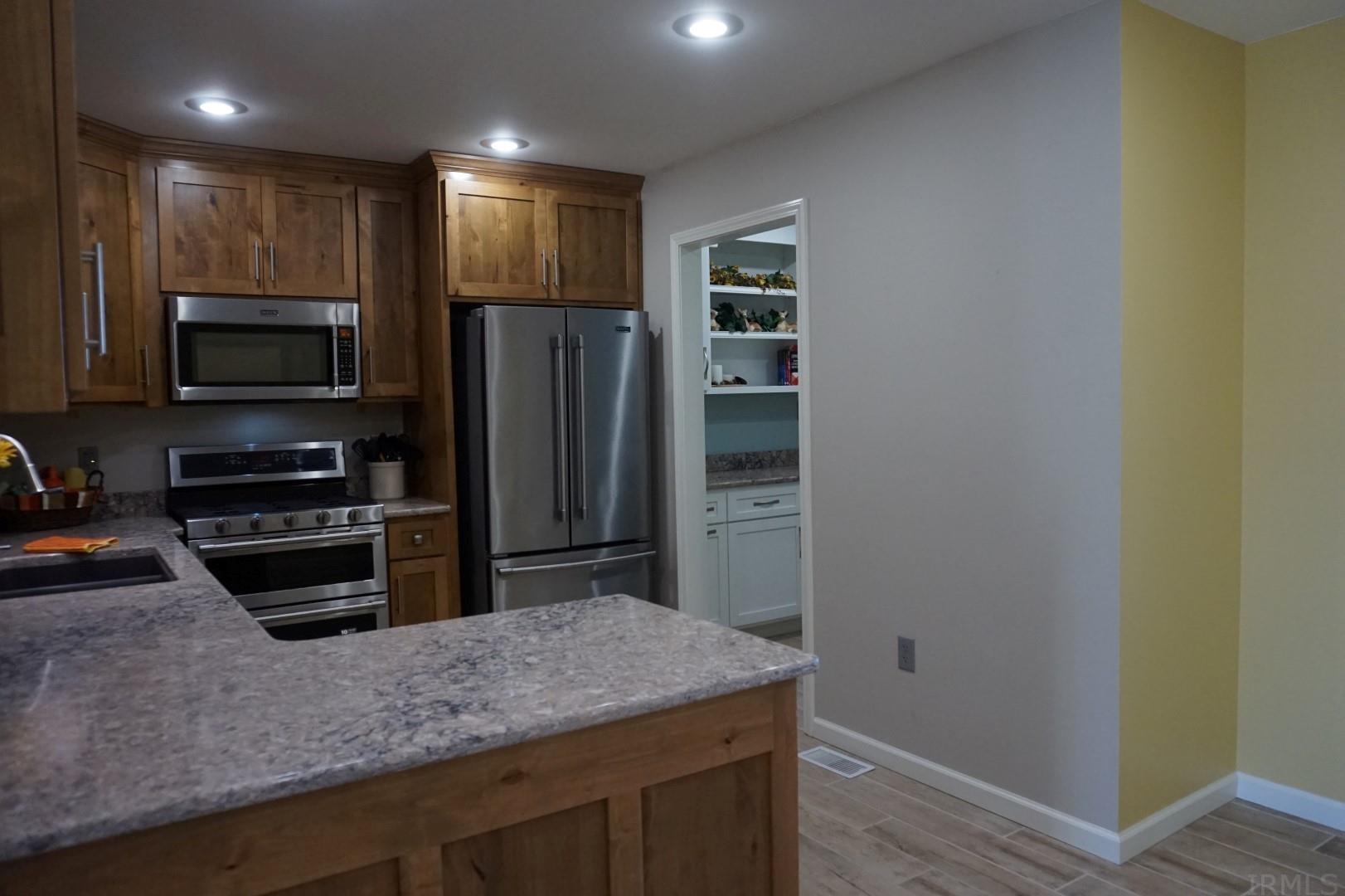 2393 J Ford Road Hazleton, IN 47640 - Photo 10 of 35 Gallery Image 10