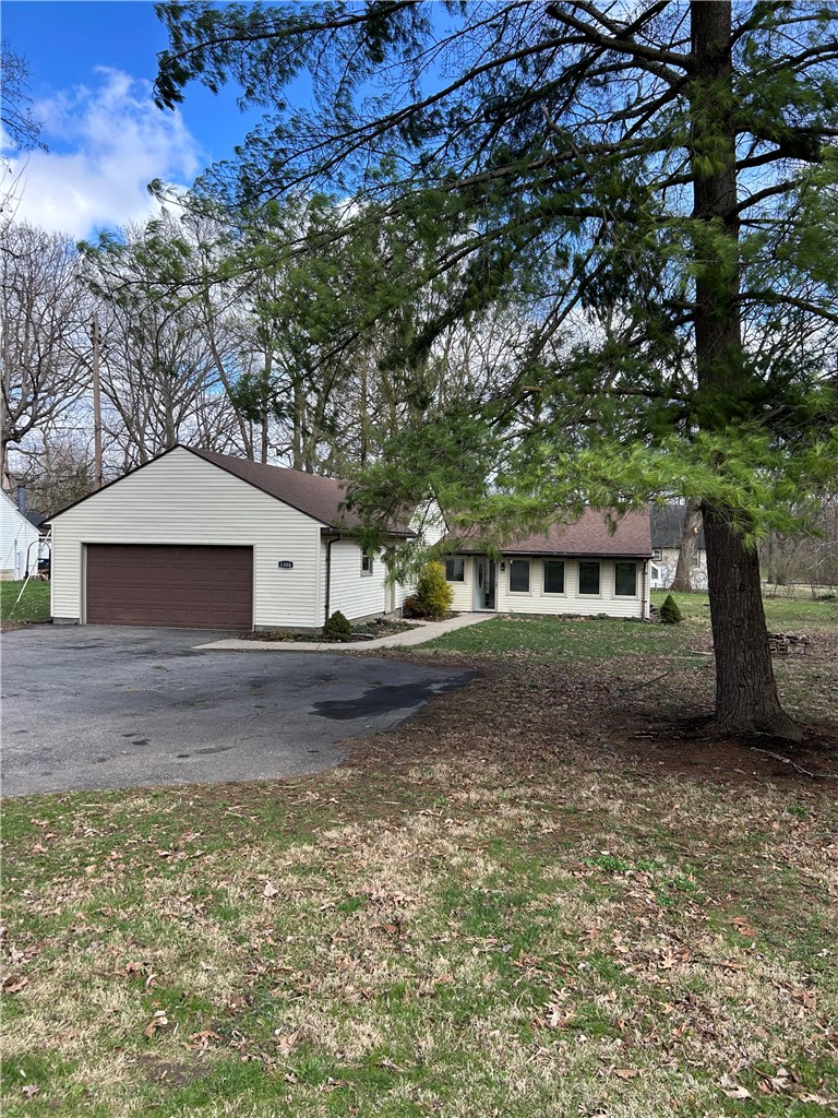 1358 Hanes Road Dayton, OH 45434 - Photo 2 of 21