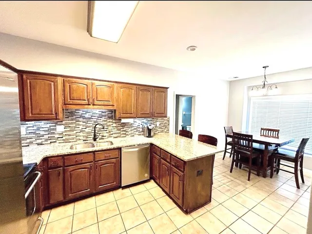 $409,500 | 164 Danbrooke Drive, Collierville, TN 38017