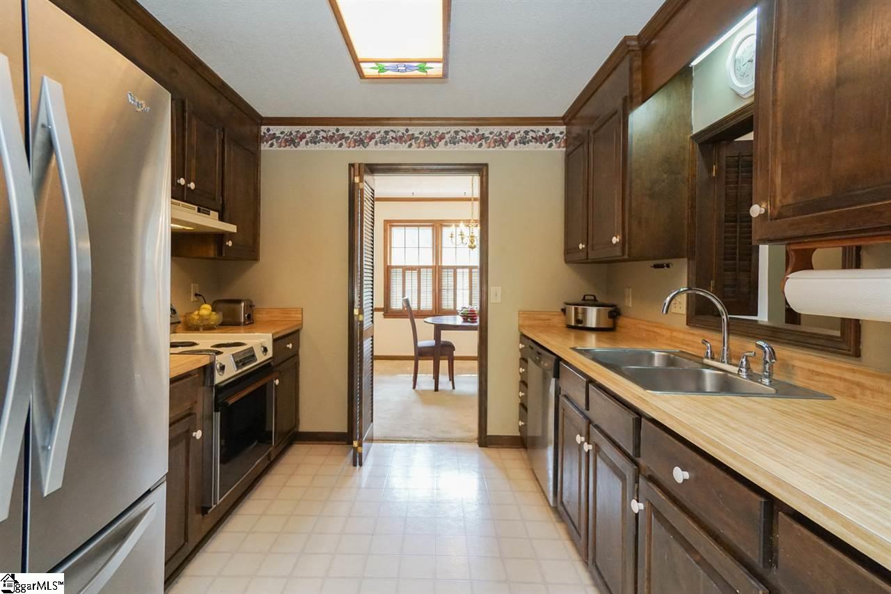 105 Doverdale Road Greenville, SC 29615 - Photo 3 of 25 Gallery Image 3