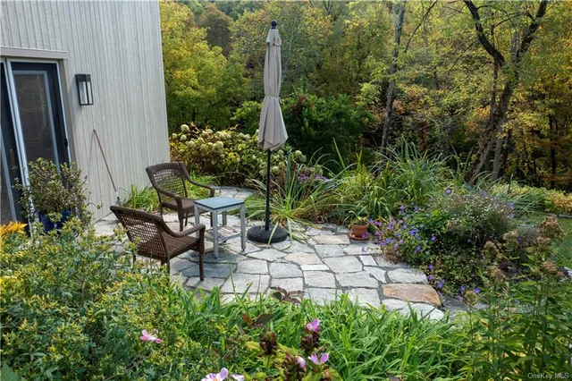 $795,000 | 206 Quaker Hill Road, Pawling, NY 12564