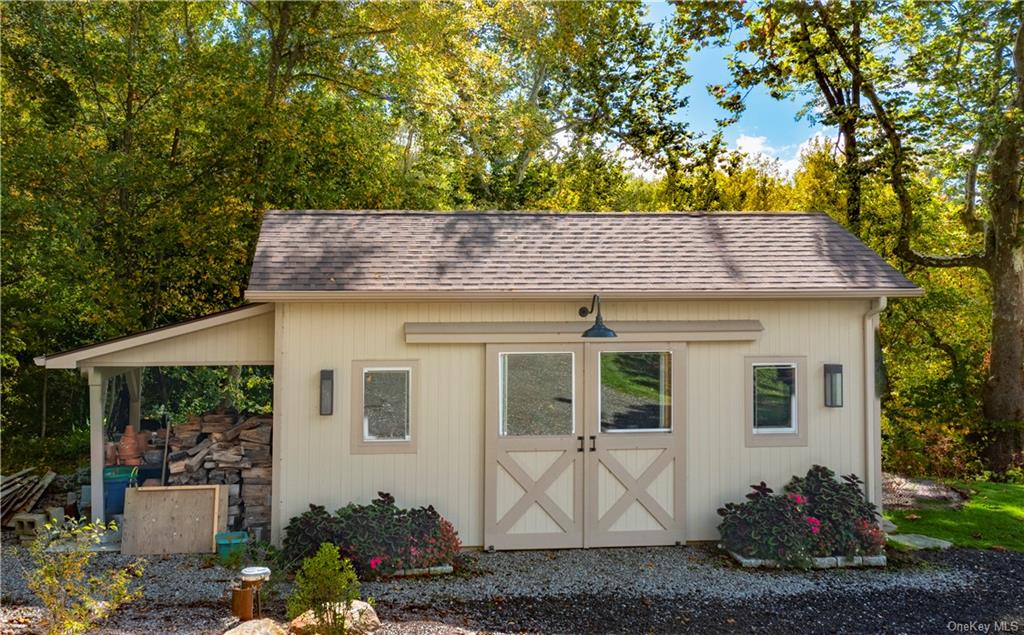 206 Quaker Hill Road Pawling, NY 12564 - Photo 6 of 36 View of outbuilding