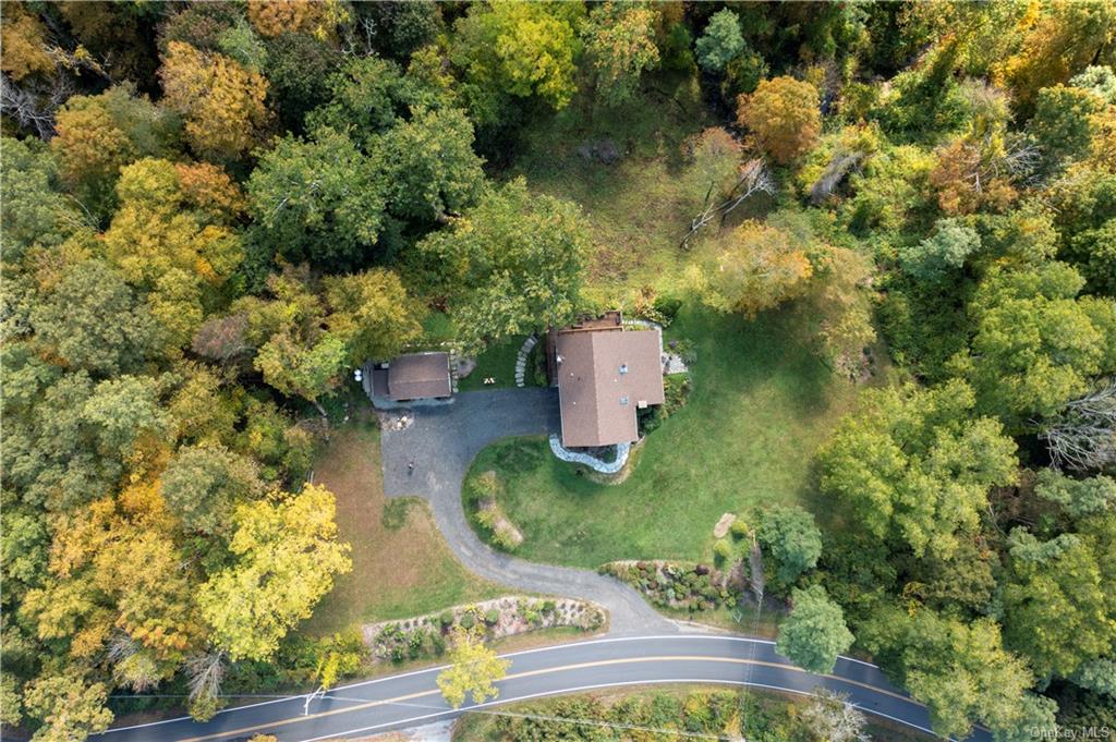 206 Quaker Hill Road Pawling, NY 12564 - Photo 9 of 36 Drone / aerial view