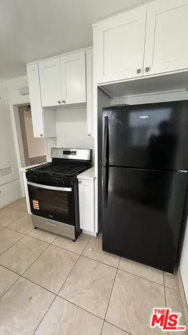 $1,900 | 4131 Palmwood Drive, Unit 2, Los Angeles, CA 90008