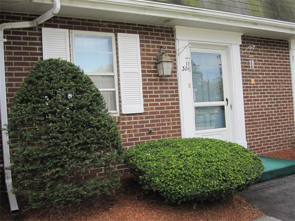 31 Erin Road, Unit 31 Stoughton, MA 02072 - Photo 12 of 12 Gallery Image 12