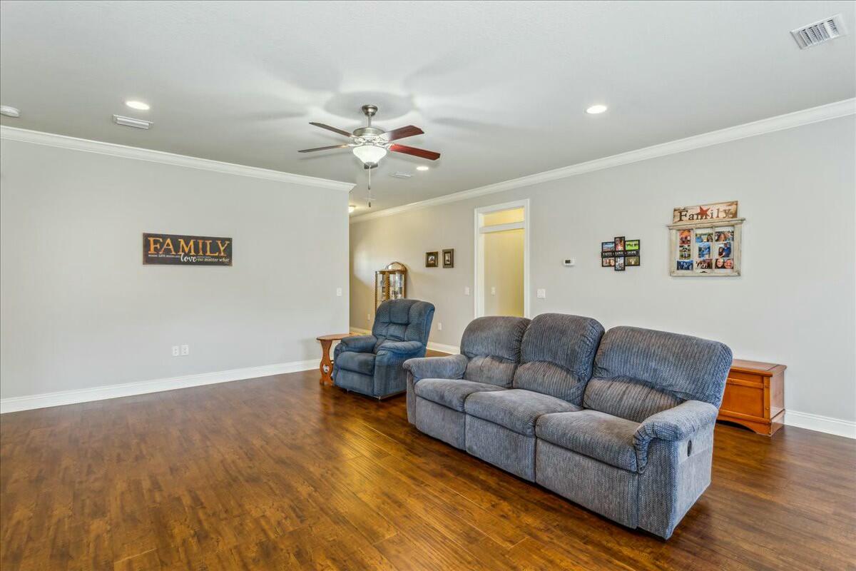 2179 Ranch Drive Navarre, FL 32566 - Photo 8 of 35 Gallery Image 8