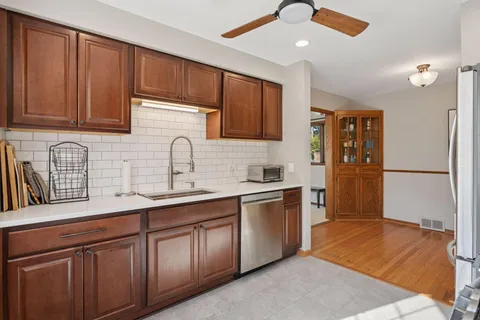 $485,000 | 3940 Brunswick Avenue South, St. Louis Park, MN 55416