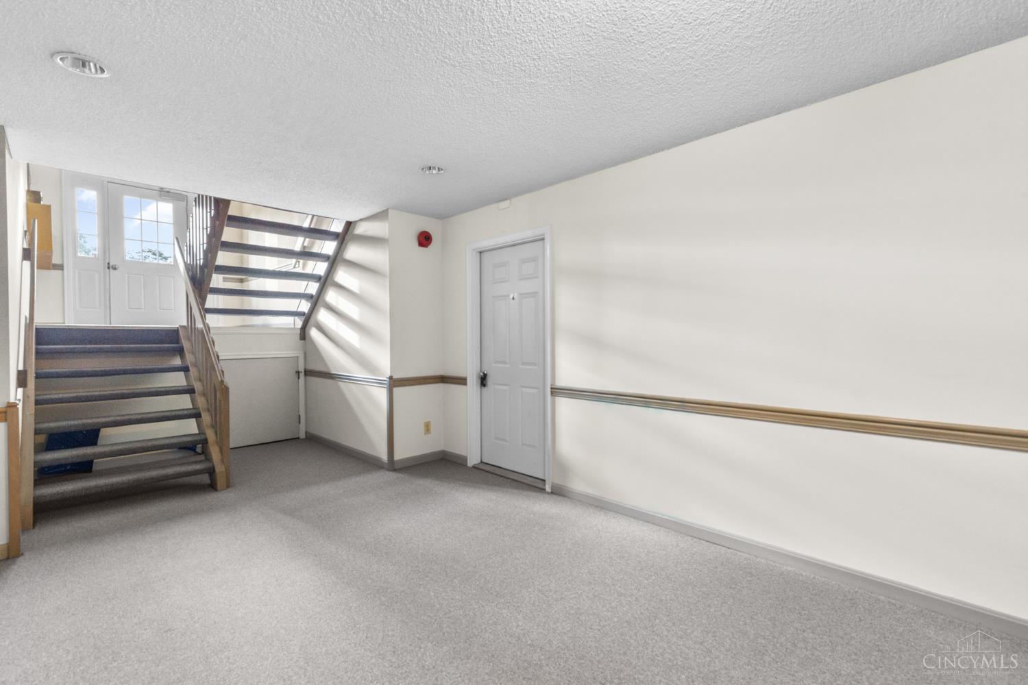 3547 Jessup Road, Unit 1A Cincinnati, OH 45239 - Photo 4 of 46