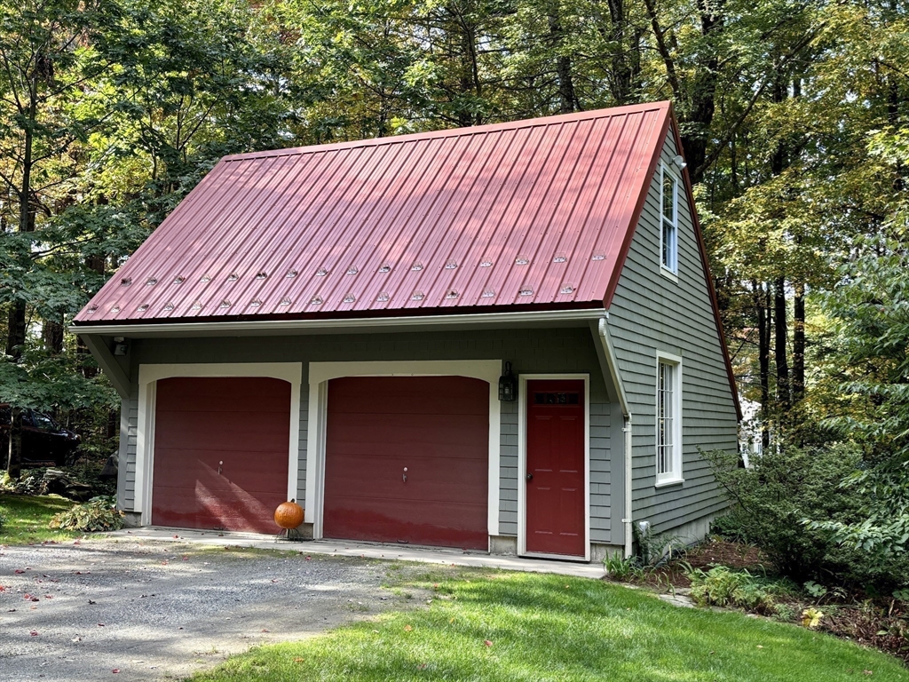 454 South Mountain Road Northfield, MA 01360 - Photo 4 of 42 Gallery Image 4