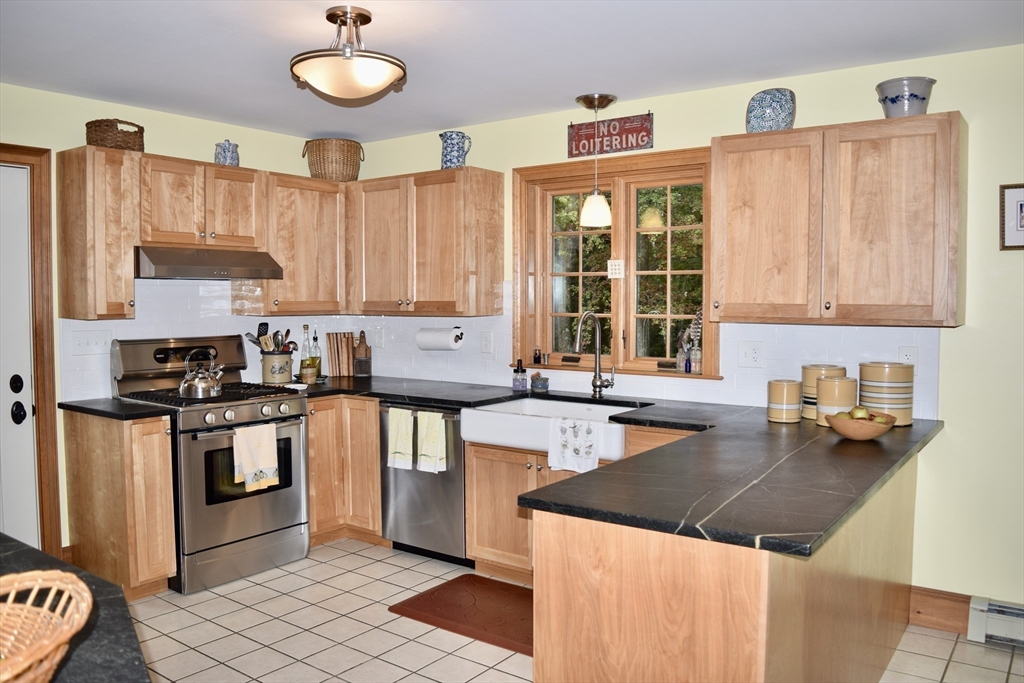 454 South Mountain Road Northfield, MA 01360 - Photo 5 of 42 Gallery Image 5