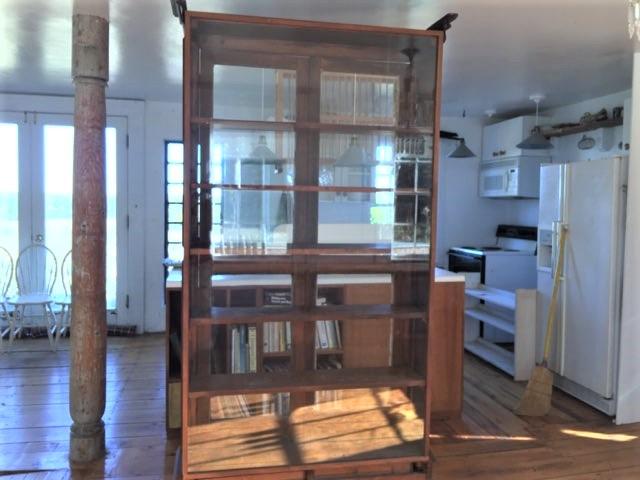 949 Main Road Islesboro, ME 04848 - Photo 10 of 22 Kitchen Cowan