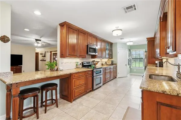 $399,900 | 3404 Lake Des Allemands Drive, Harvey, LA 70058